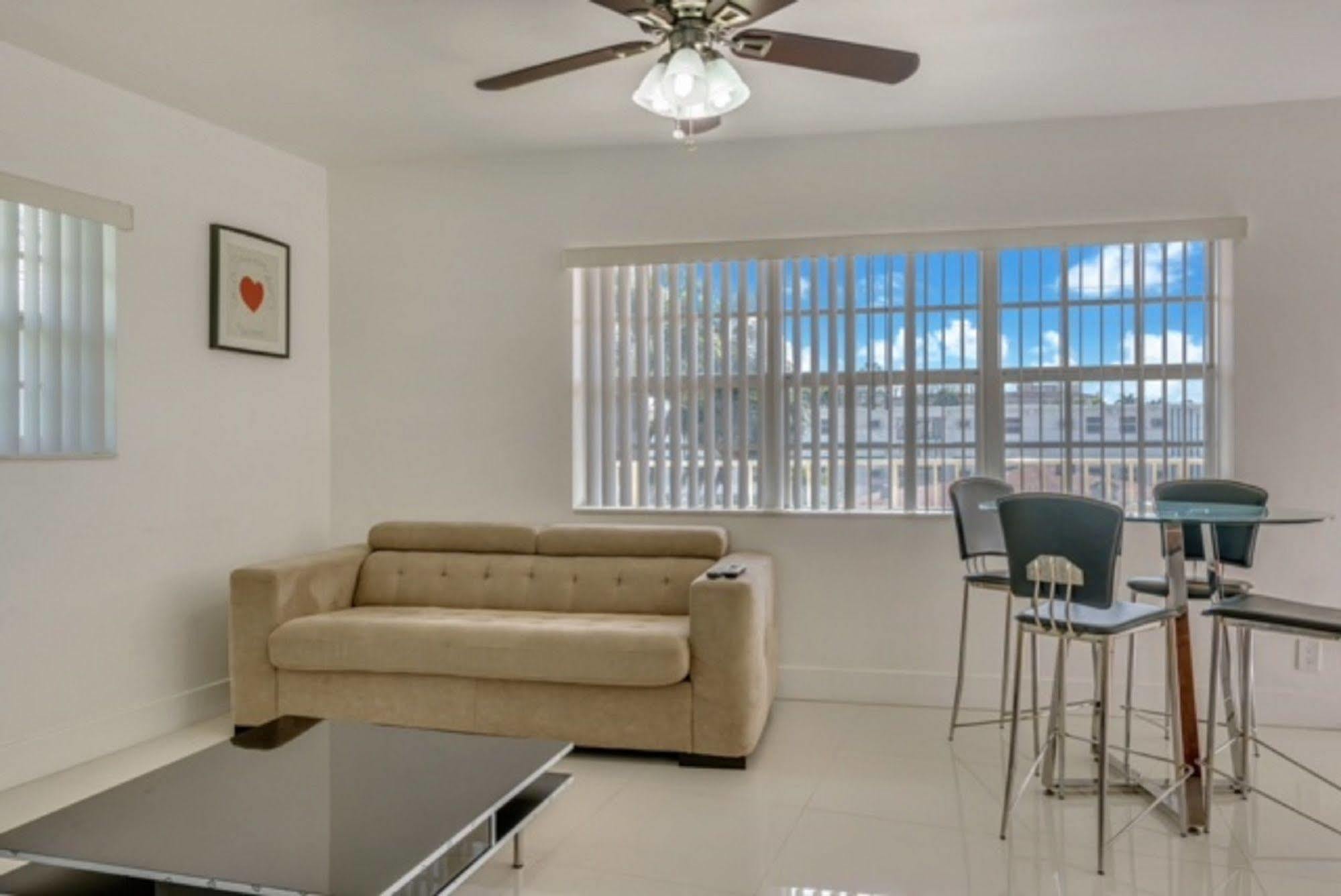 Luna Paradise By The Sea Aparthotel Lauderdale-by-the-Sea Luaran gambar